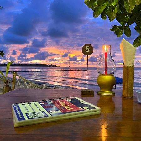 Ao Thong Beach Resort Bang Sak Bagian luar foto