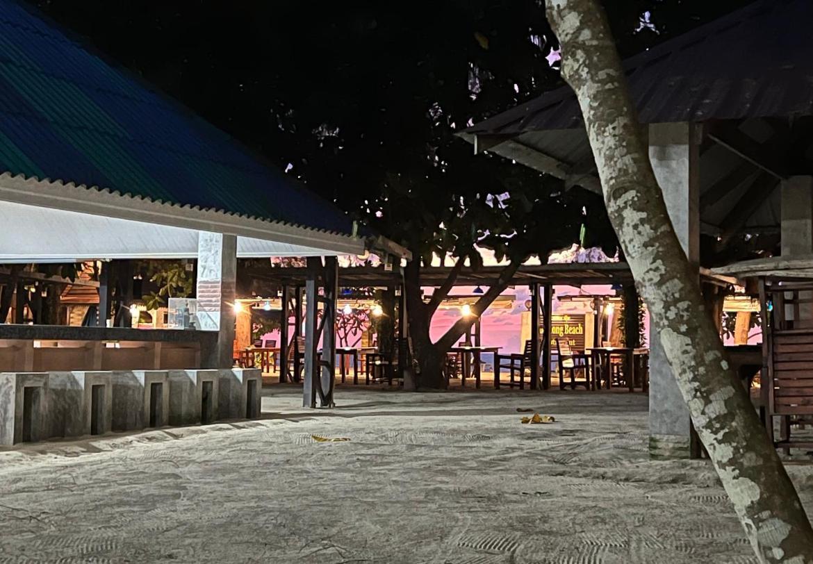 Ao Thong Beach Resort Bang Sak Bagian luar foto