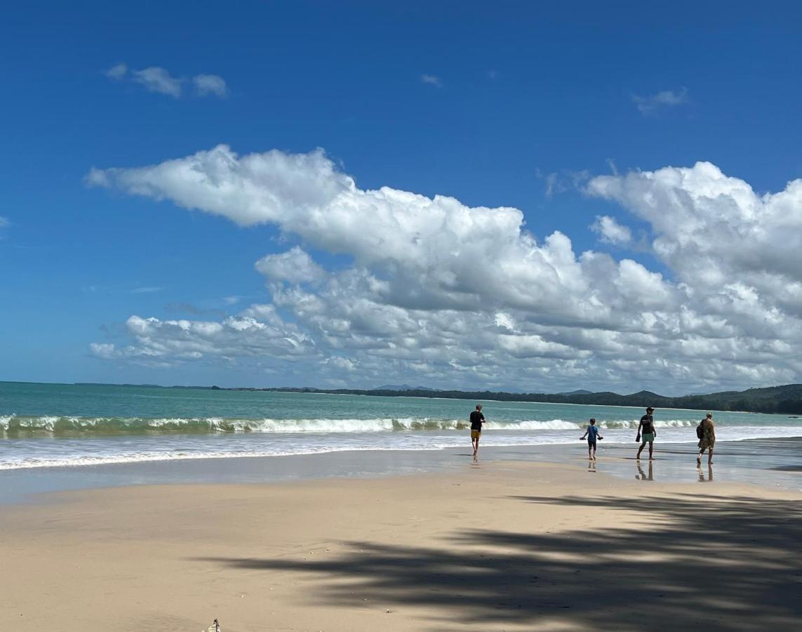 Ao Thong Beach Resort Bang Sak Bagian luar foto